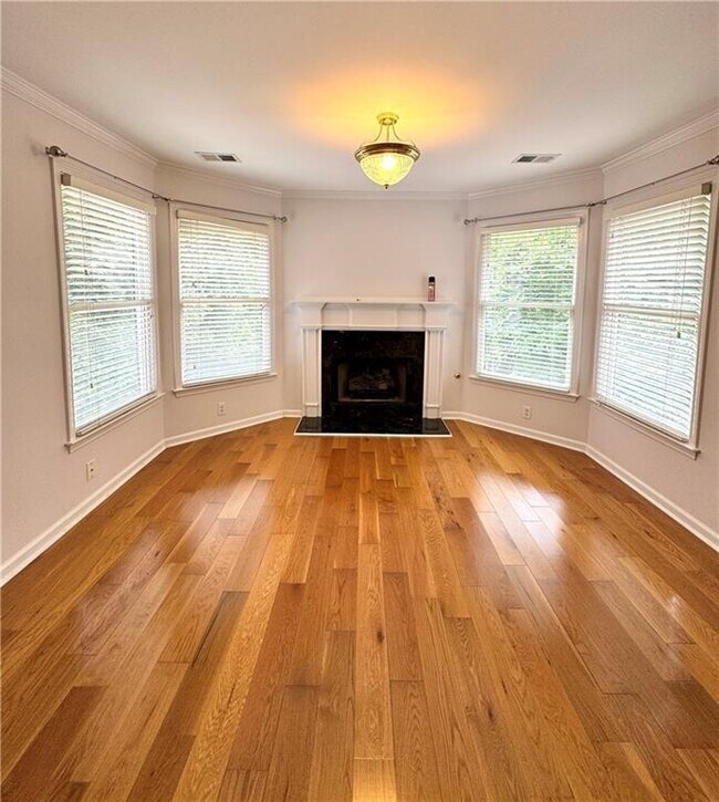 Building Photo - 1070 Admiral Crossing