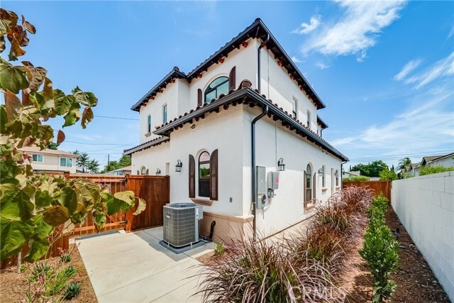 Building Photo - 2709 Cogswell Rd