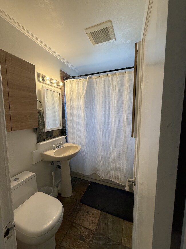 Building Photo - 3573 S 2300 E