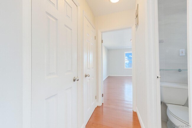 Building Photo - 147-37-137 38th Ave