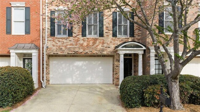 Building Photo - 610 Vinings Estates Dr SE