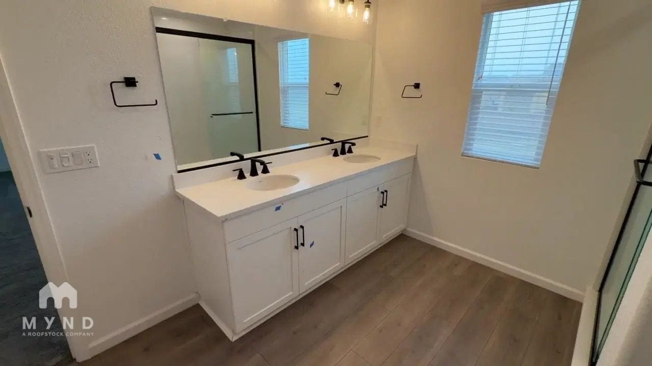 Building Photo - 2194 Anders Ave