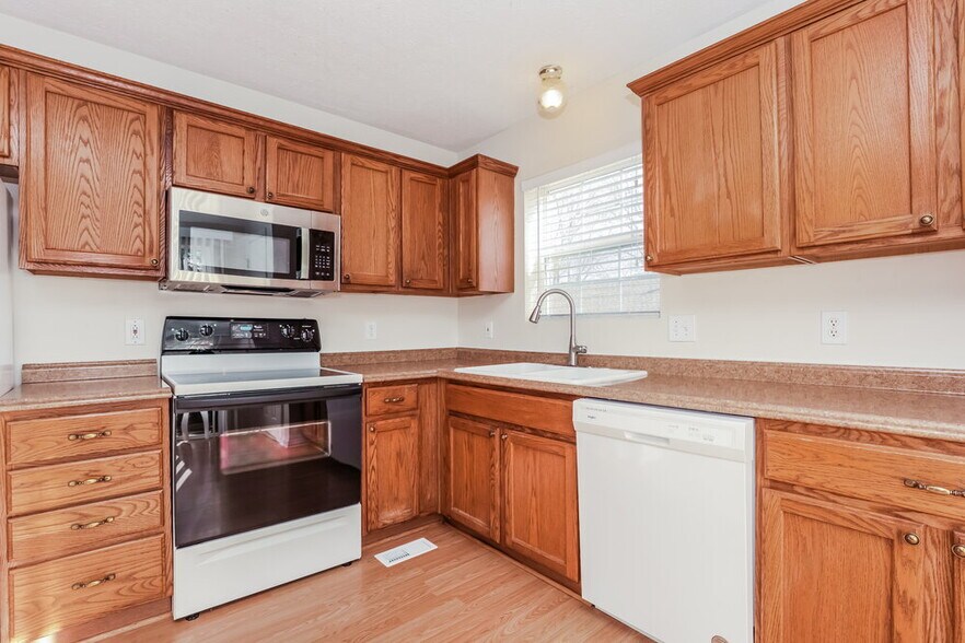 Building Photo - 2313 Leighton Way