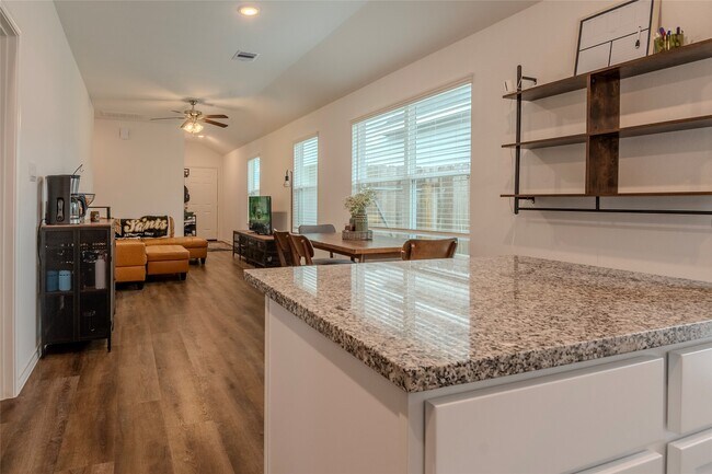 Building Photo - 824 Stoney Pt Ln