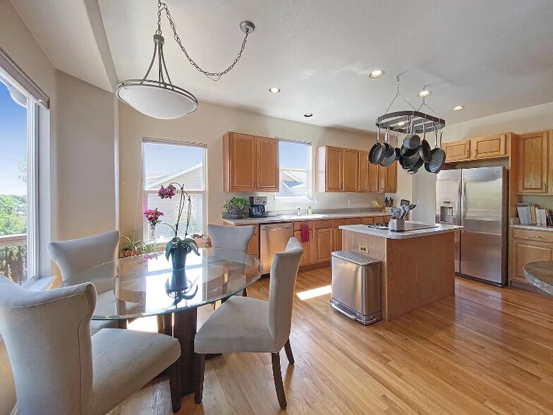 Building Photo - 12063 W 83rd Ln