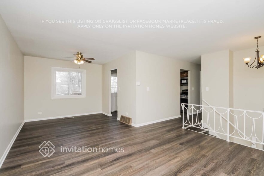 Building Photo - 7939 Edgewood Ct