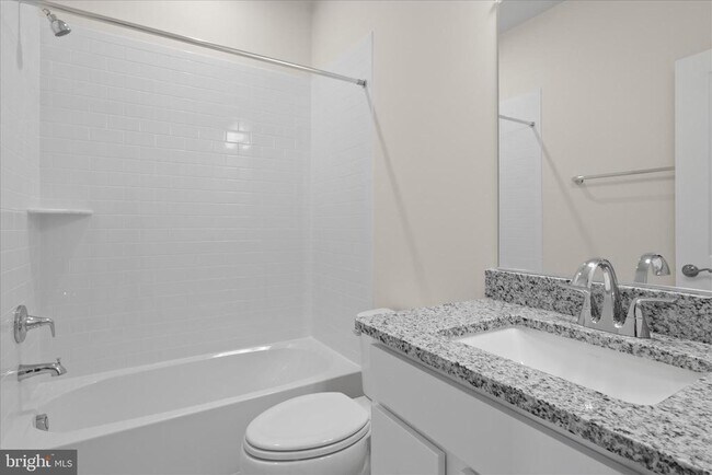 Building Photo - 208 Chianti Ter SE