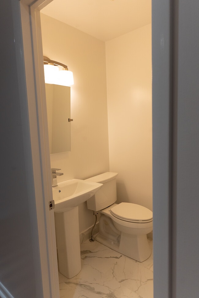 New Powder Room - 455 Hope St