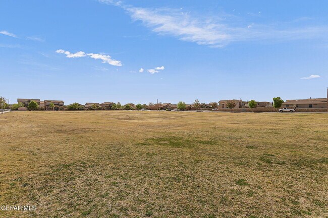 Building Photo - 14439 Eastbrook Dr