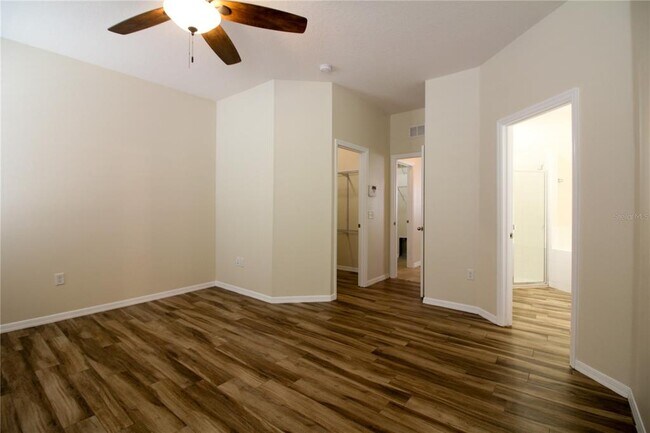 Building Photo - 811 Krenson Woods Ln