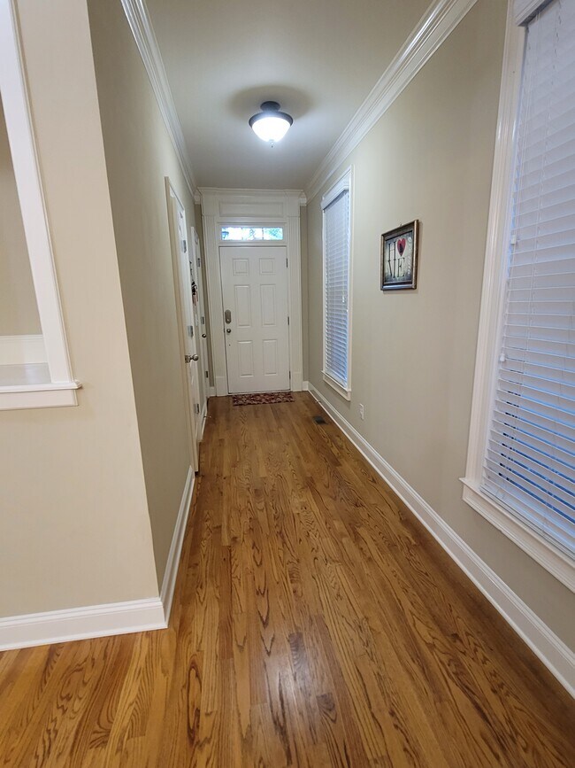 Building Photo - 340 Ridgemill View