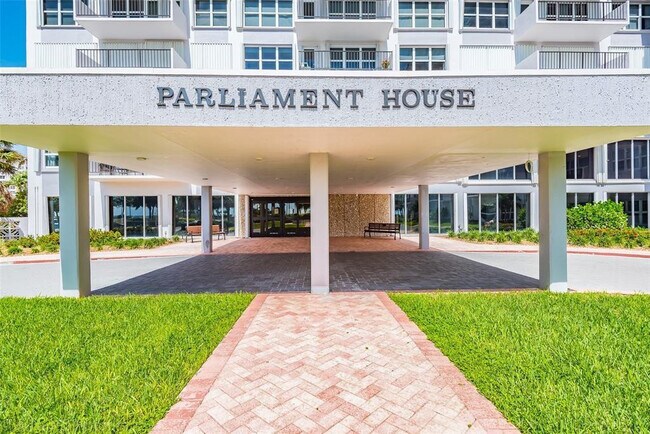 Building Photo - 405 N Ocean Blvd