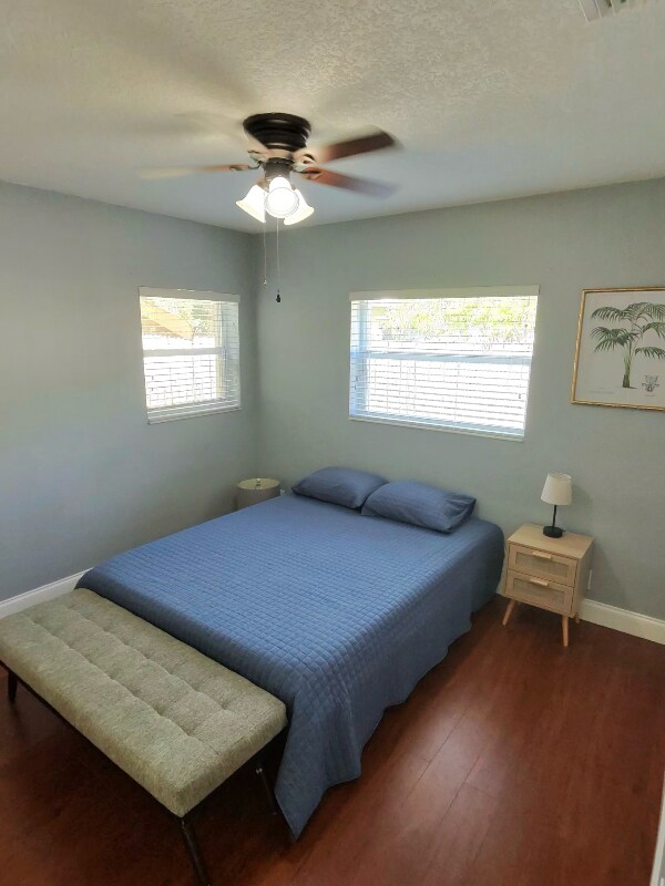 Building Photo - 2419 NE 2nd Ave