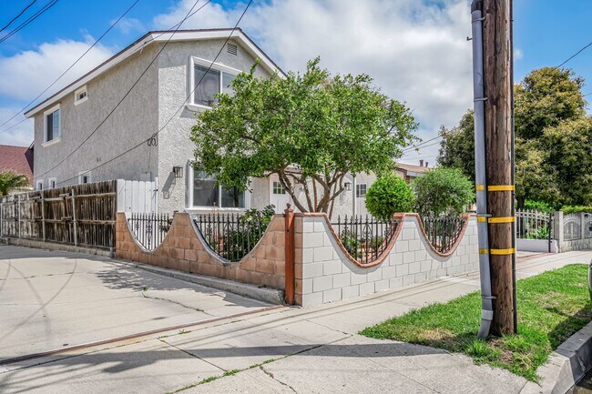 Building Photo - 4543 168th St