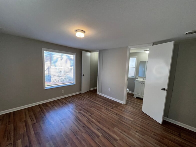 Building Photo - 6803 Waters Ave