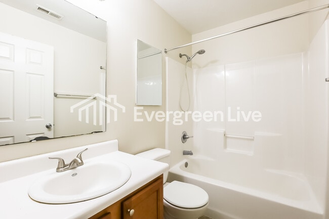 Building Photo - 2017 Lisa Walk Dr