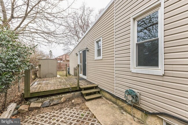 Building Photo - 7820 Craig St