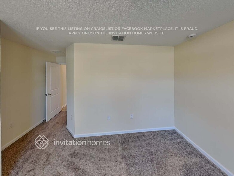 Building Photo - 4430 Holstein St