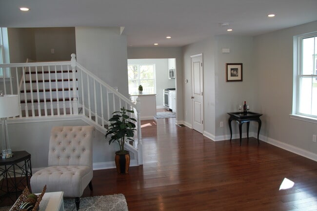 Building Photo - 55 Franklin Ave