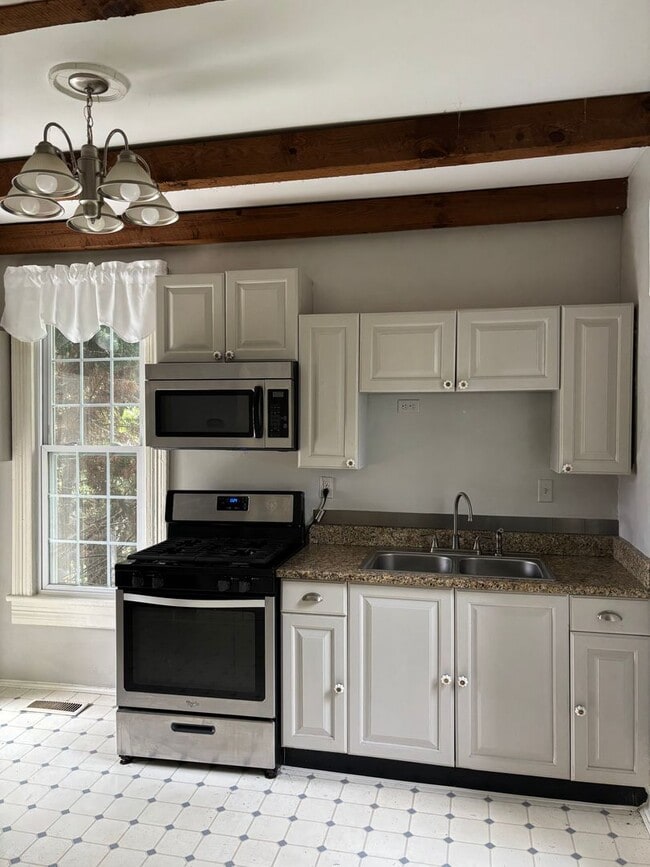 Building Photo - Historic Home in Northshore Chattanooga