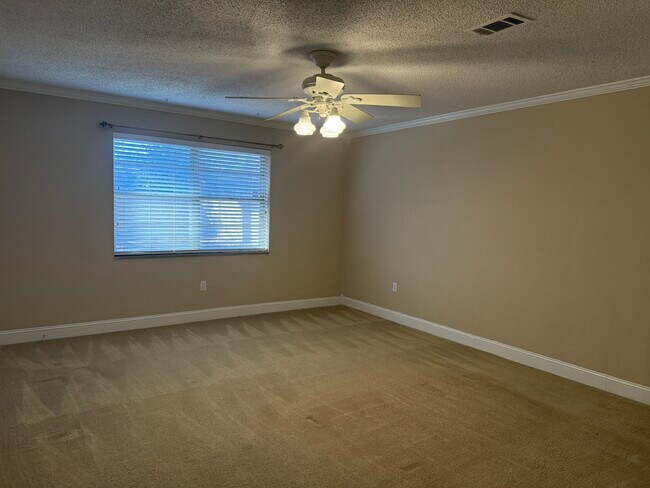 Building Photo - 1115 Salem Rd