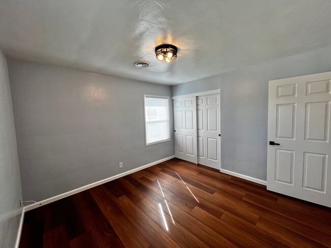 Building Photo - 214 Faber St