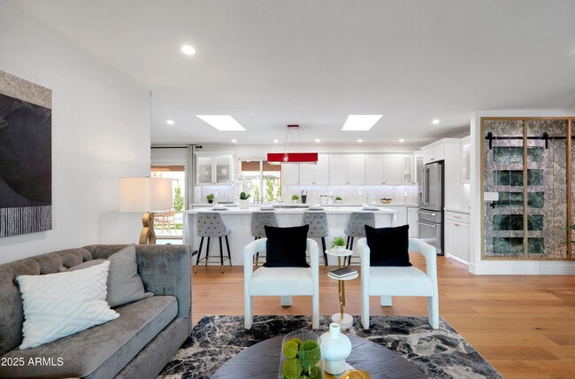 Building Photo - 7320 E Latham St