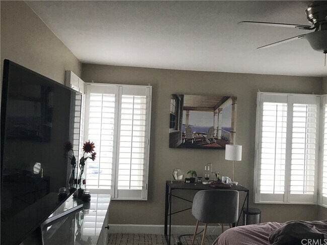 Building Photo - 111 19th St