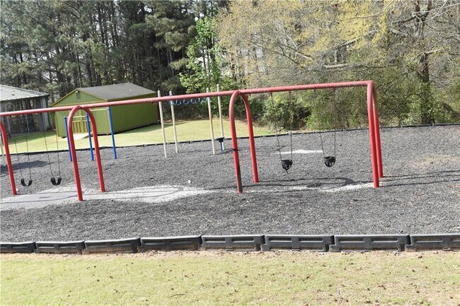 Building Photo - 1098 Village Creek