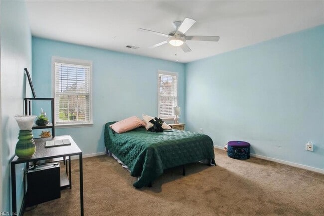 Building Photo - 5681 Regal Ct