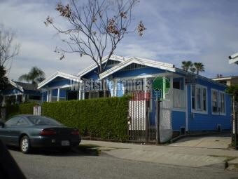 Primary Photo - 6693 De Longpre Ave