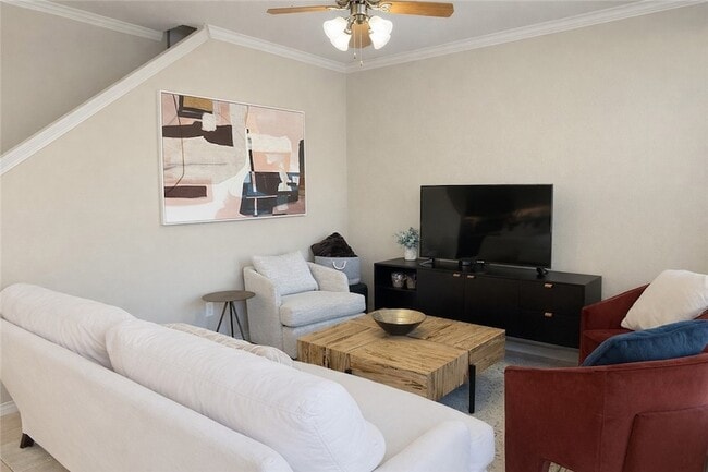 Building Photo - 114 Forest Dr Loop