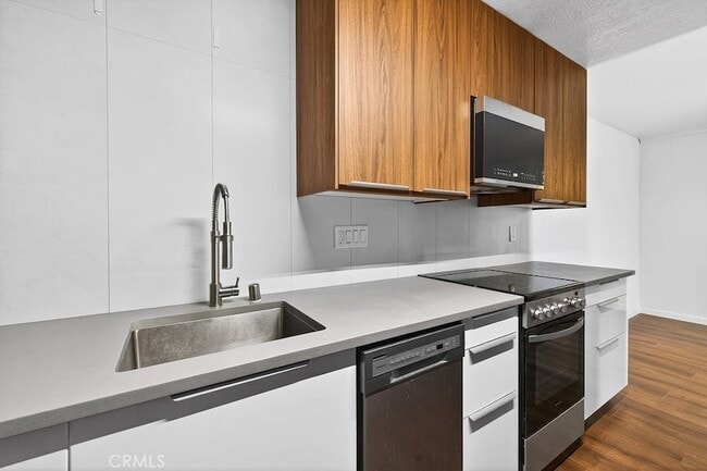 Building Photo - 2820 N Arcadia Ct