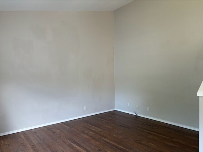 Building Photo - Home in CDA Place