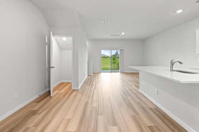 Building Photo - 12869 SW Forli Wy