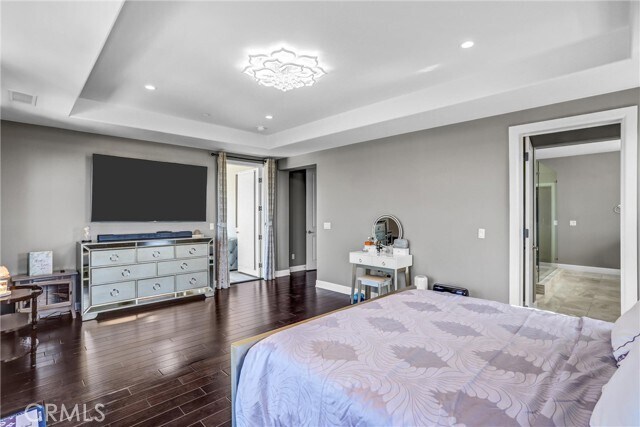 Building Photo - 1232 Inspiration