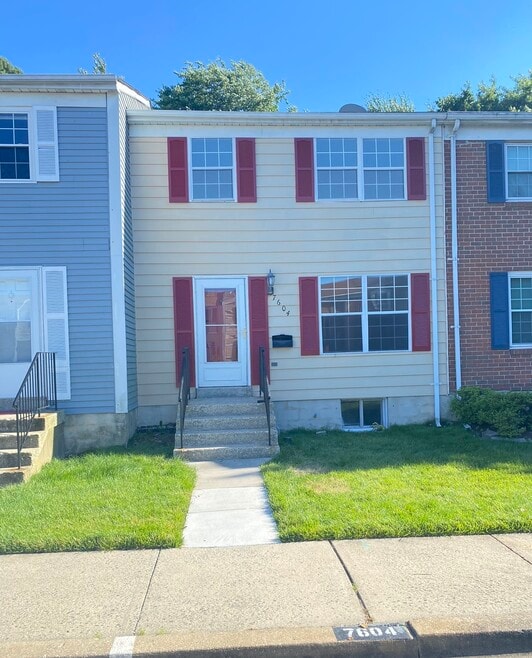 Building Photo - 7604 McNamara Dr
