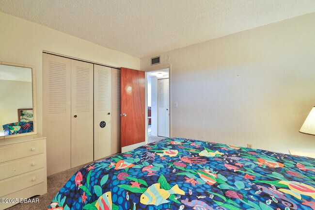 Building Photo - 2711 N Halifax Ave