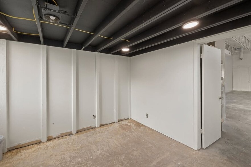Building Photo - 903 Yuma St