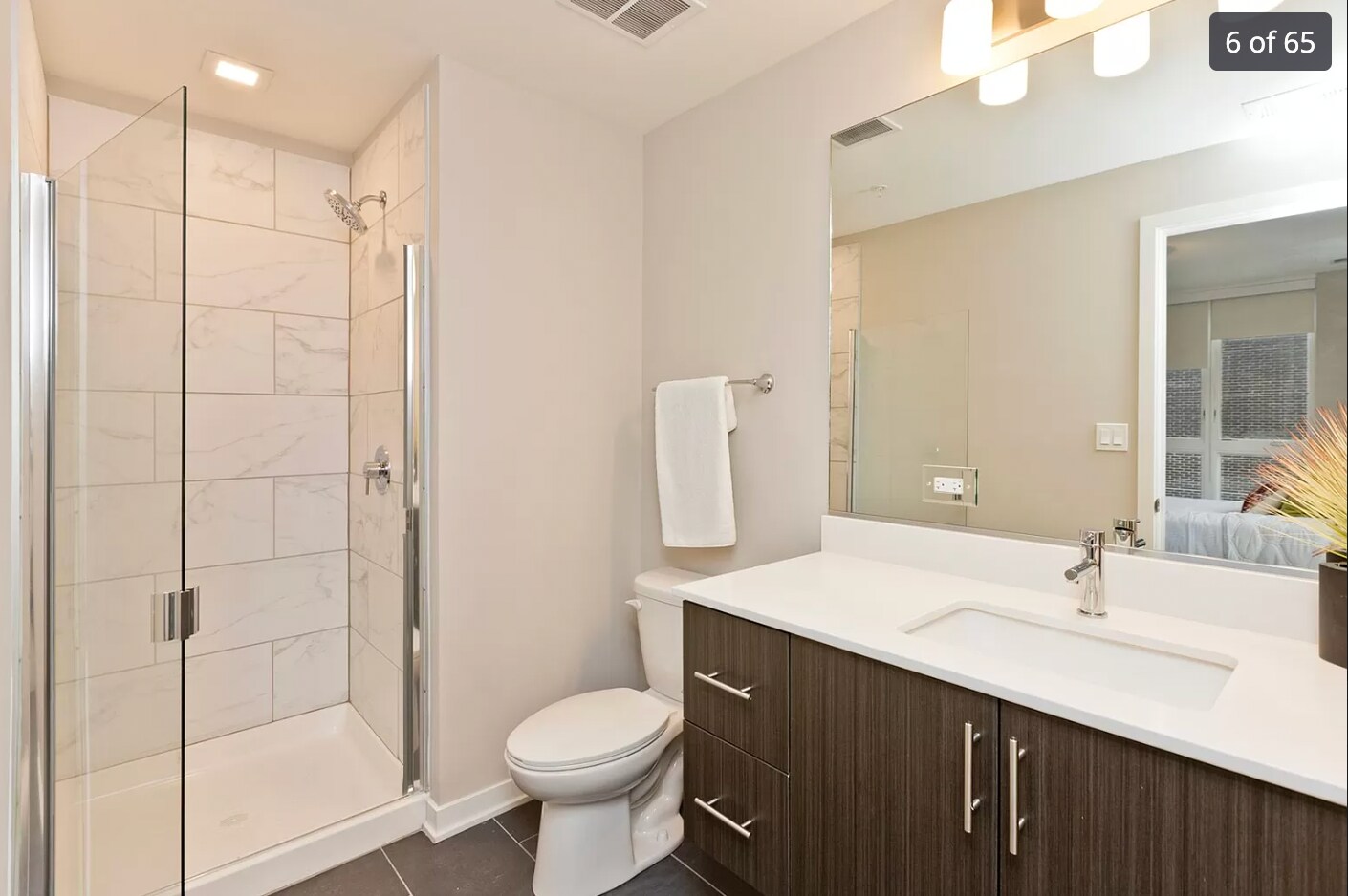 Building Photo - 1429 N Wells St