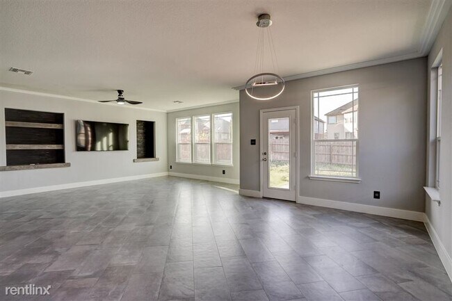 Building Photo - 230 Telluride Dr