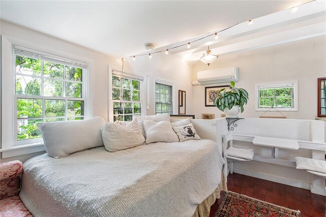 Building Photo - 74 3rd St