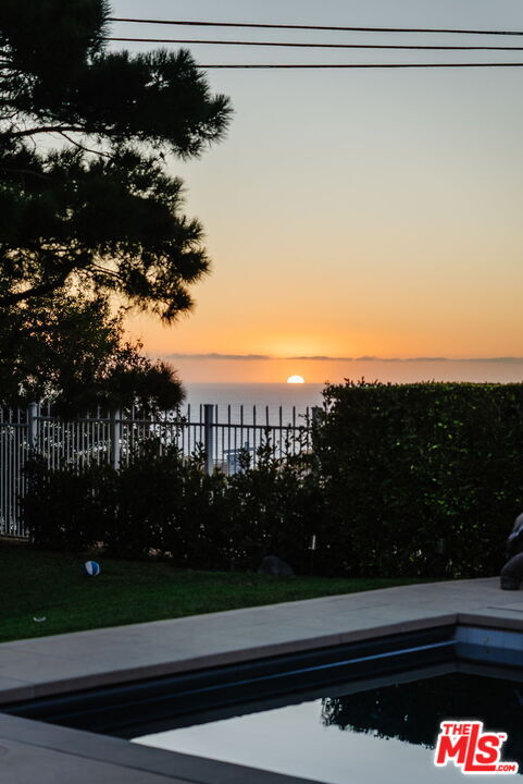 Building Photo - 5770 Busch Dr