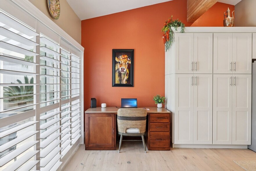 Building Photo - 1767 Woodbine Pl