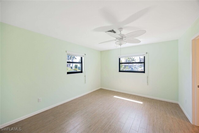 Building Photo - 1421 Firwood Ct