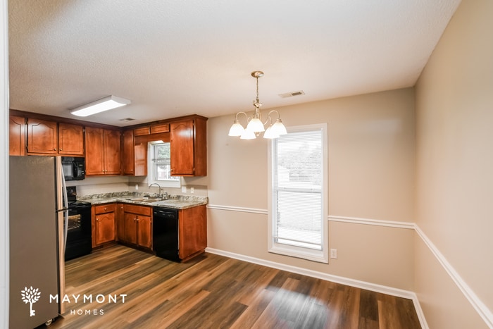 Building Photo - 234 Falcon Ridge Dr