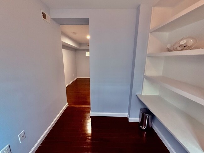 Building Photo - 2+ BED/1.5 BA Solid HOUSE in great East Passyunk/LOMO location w/ Central AC-HARDWOOD Flooring-WA...