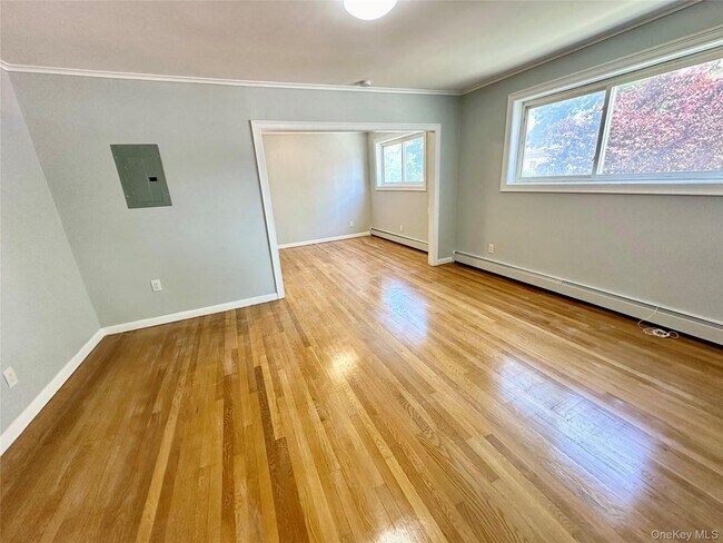 Building Photo - 213-49 39th Ave