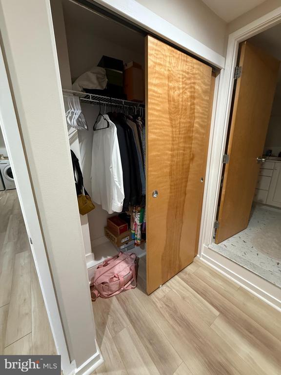 Building Photo - 7 N Christopher Columbus Blvd