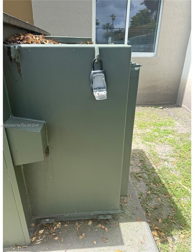 Building Photo - 11040 SW 196th St